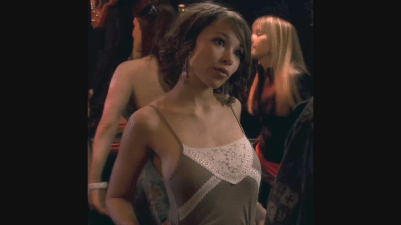 Jessica Parker Kennedy with the assist