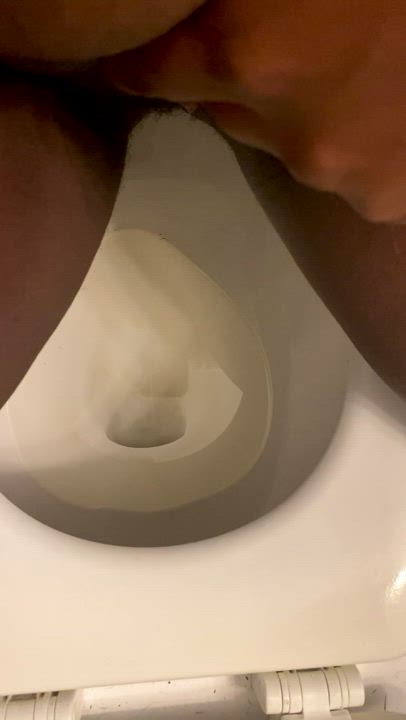 FTM Piss Pissing Toilet Watersports clip