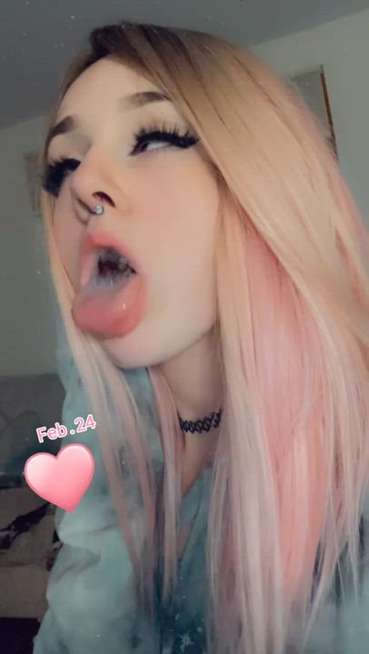 I just really need my pussy pounded &amp; my throat stretched out ??