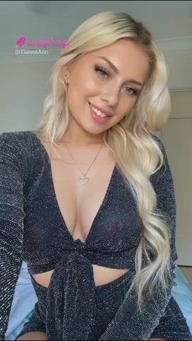big tits blonde boobs busty tiktok clip