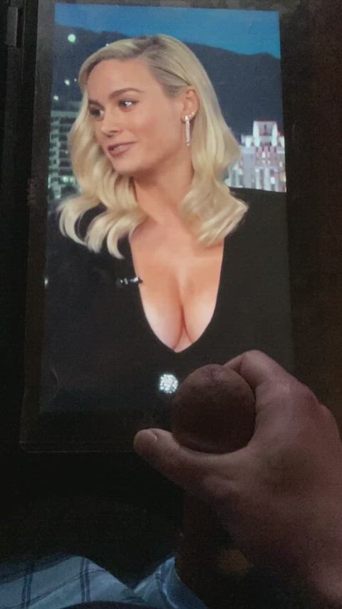 Brie's tits make me burst in tribute
