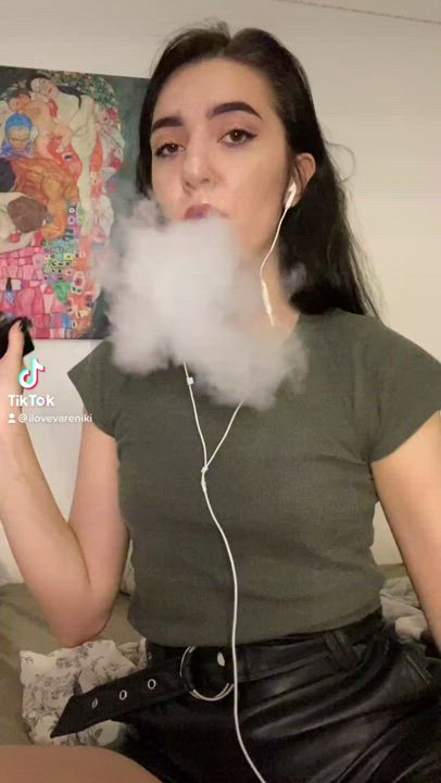 this is my old video! 🥺I think this vape is magical😋
