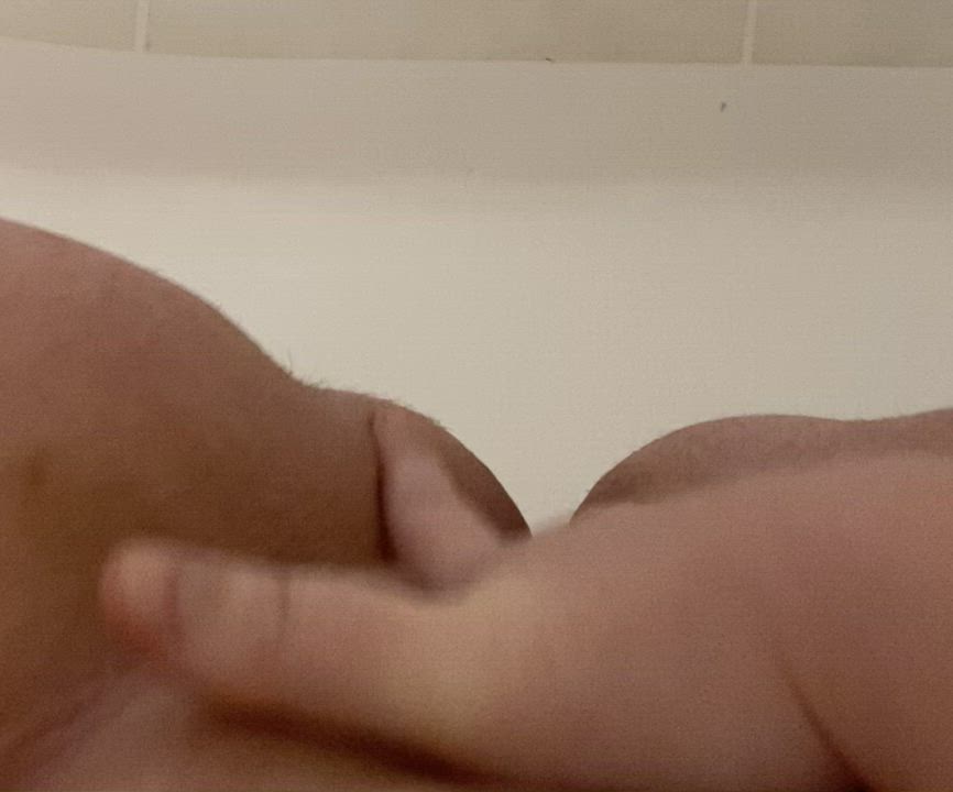 fuck me until i fill up this bath tub with squirt 😍💦
