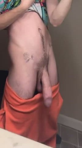 Big soft teen dick, chat me;) lmk what you think