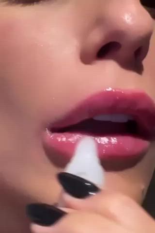 Glossy lips