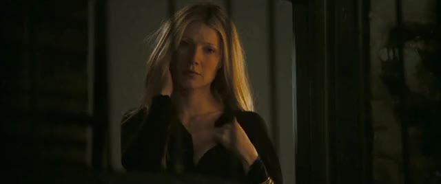 Gwyneth Paltrow boob flash in 'Two Lovers'