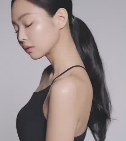 Fuck Jennie your milky skin looks so tasty I can’t wait to eat you coz you’re