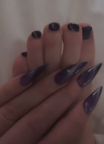 do you like my new nails?