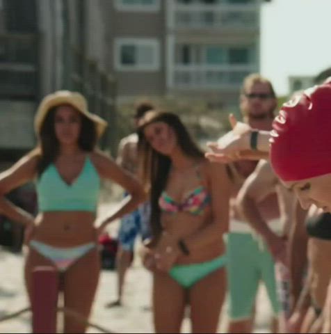 Alexandra Daddario Big Tits Bouncing Tits Busty Celebrity Tits clip