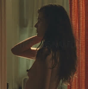 Mila Jovovich Long Hair Erect Nipples