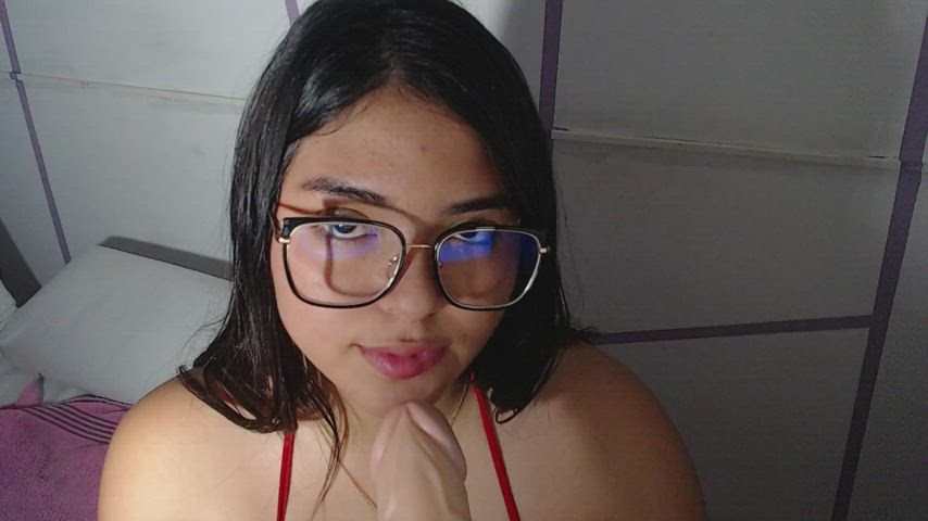 blowjob brunette dildo ebony latina petite sucking webcam clip