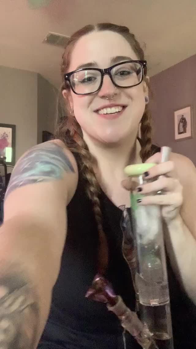 cheers to my [f]avorite stoners ?