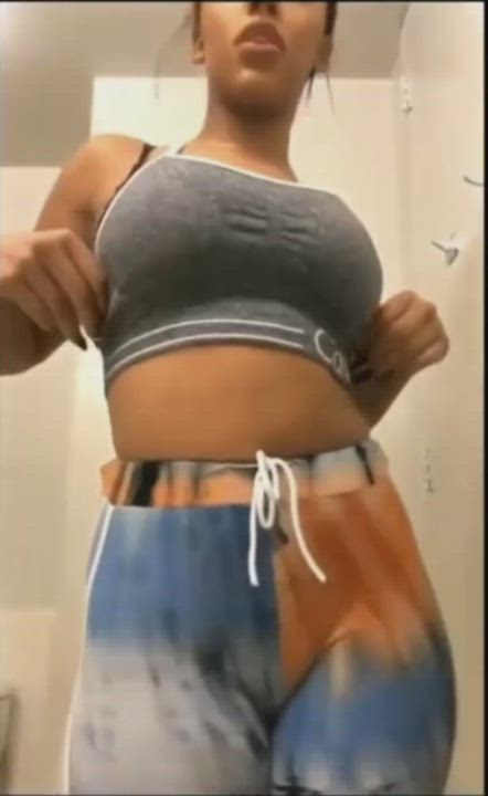 Sensual Attraction Of Doja Tits Is Insane