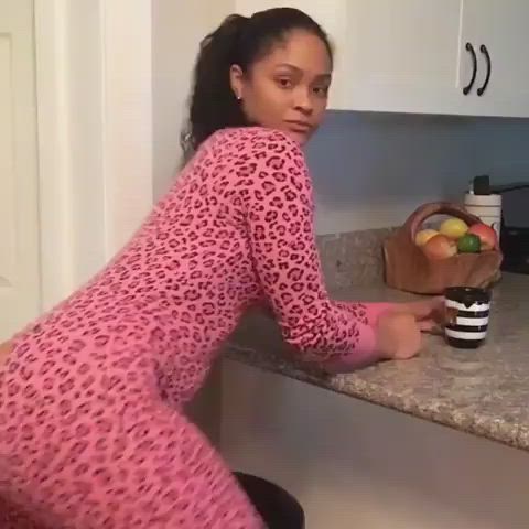 booty bubble butt cute ebony eye contact pretty clip