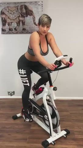 ass booty busty dildo riding sex toy slapping thick trainer clip