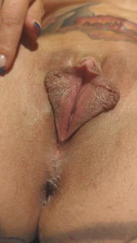 Spreading my lips