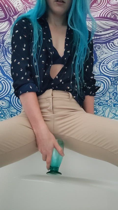 pee piss pissing watersports blue hair clip