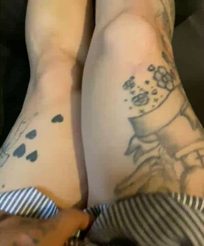 Flashing Hairy Pussy Legs Skirt Tattoo Thick clip