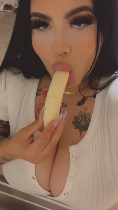 Do you like the way I suck??? @thickntatted