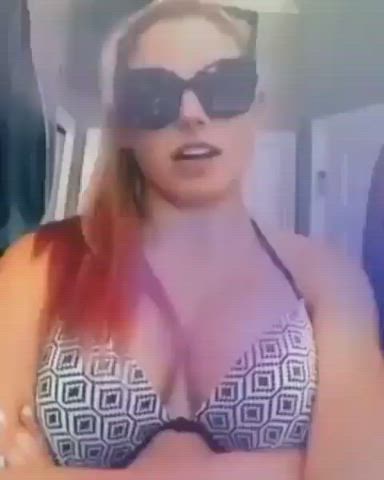 big tits blonde solo clip