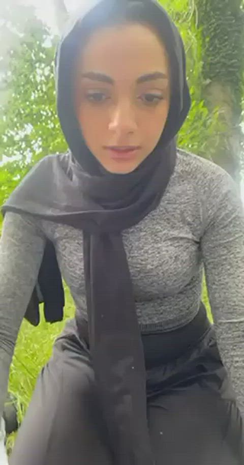 blowjob hijab outdoor clip
