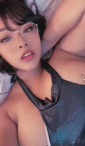 Ebony Glasses Groping Hispanic Huge Tits Japanese clip