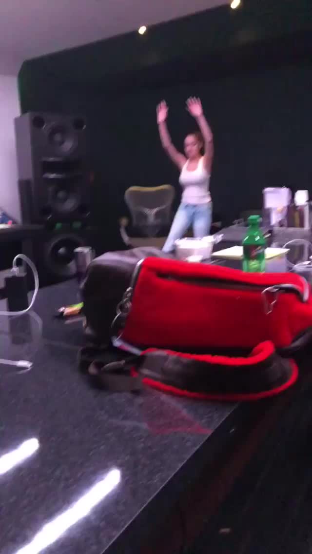 Dancing clip