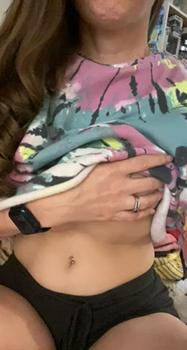 Natural Tits Nipple Play Pierced clip