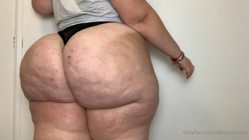 ass bbw big ass booty chubby curvy pawg phat ass thick thick thighs clip