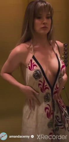 amanda cerny boobs cleavage clip