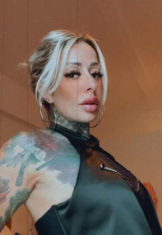 Can I be your kinky, tattooed aussie fuckdoll?