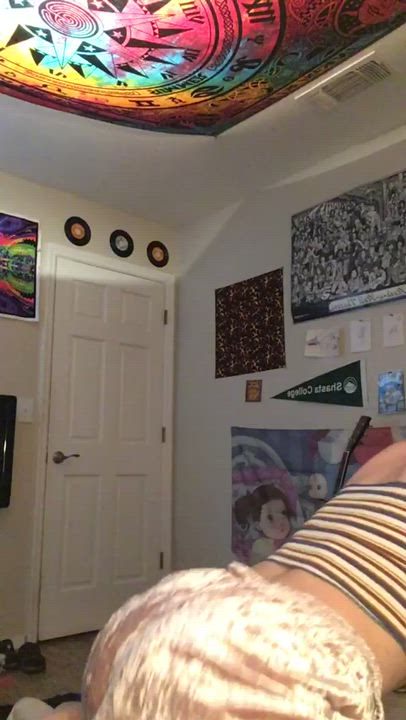 20 Years Old Trans Twerking clip