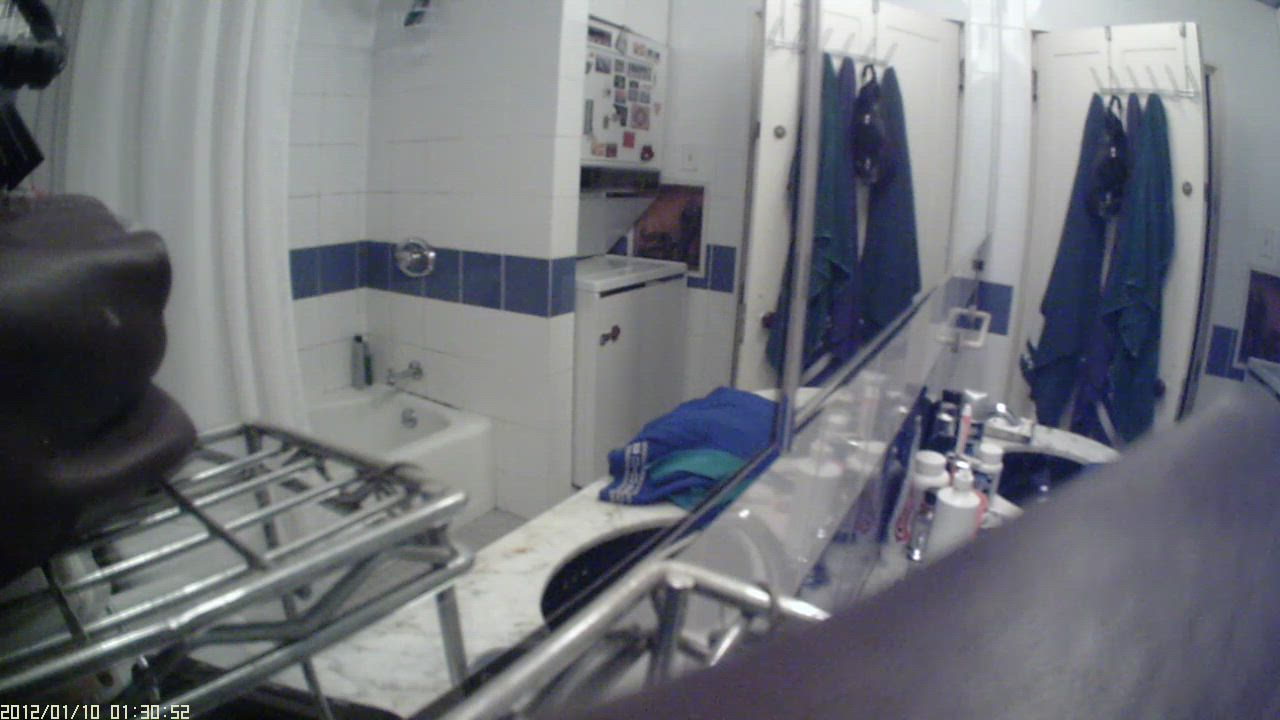 Bathroom Changing Room Voyeur clip