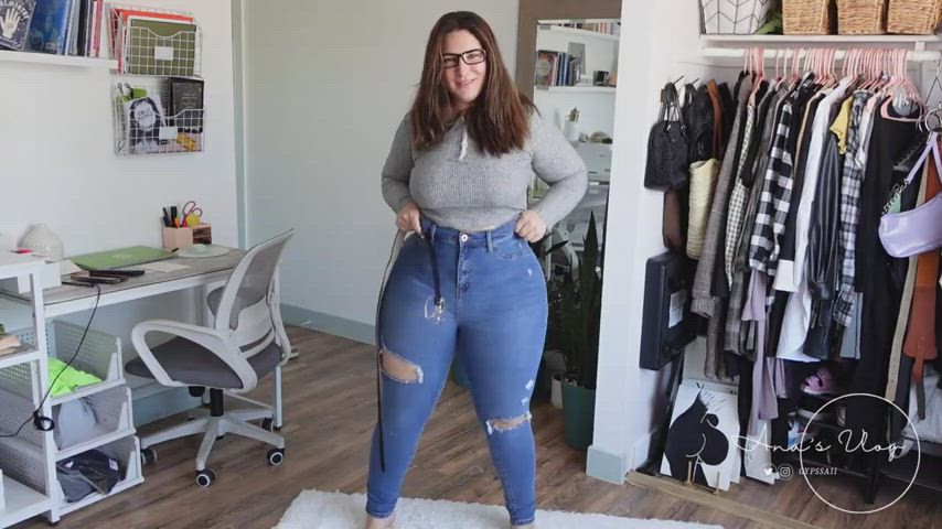 Big Ass Taking Jeans To The Limit