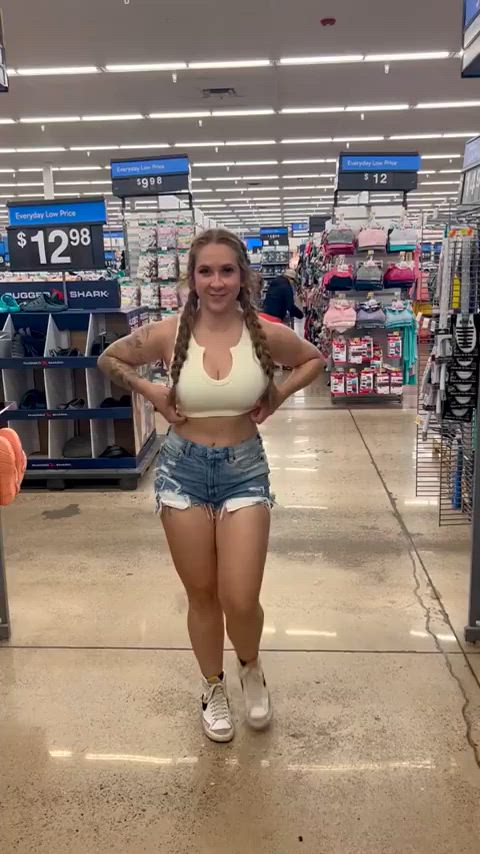 big tits flashing grocery store jean shorts clip