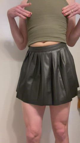 Mini skirt ✅ Flat Cage ✅ Butt Plug ✅