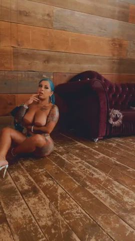 Latina Nude Spanish clip