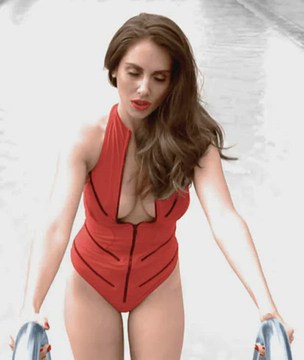 Alison Brie Bikini Celebrity clip