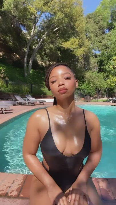 Ebony Pool Wet clip