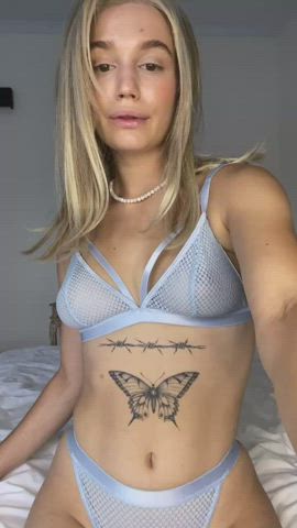 18 years old babe babes barely legal blonde onlyfans skinny teen clip