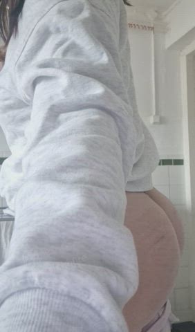 Hope everyone in my favourite subreddit is having a good day! Here's some phat ass