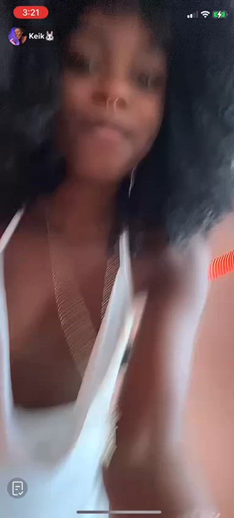 amateur downblouse ebony natural tits nipslip teen tiktok tits clip