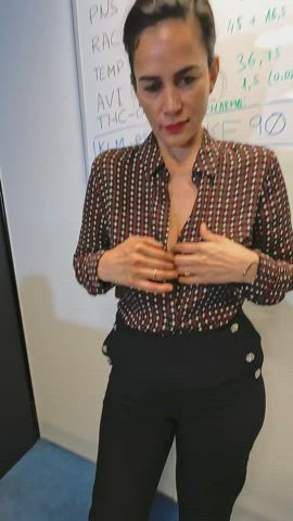 I like to show my boobs at office... [GIF]