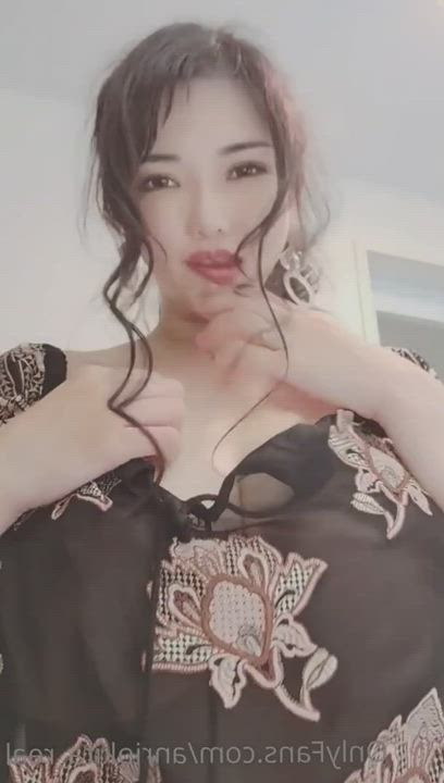 Asian Big Tits Huge Tits clip