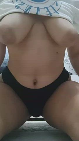 Play with my amateur tits