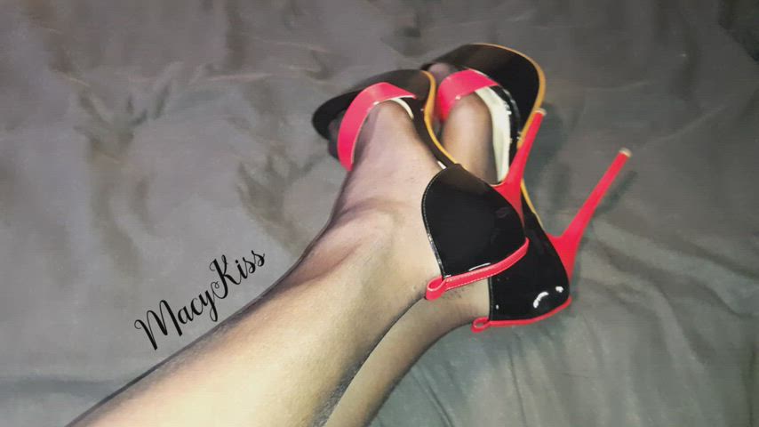 heels high heels legs pantyhose clip