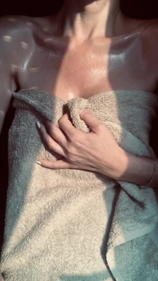 [Reveal] towel vibes