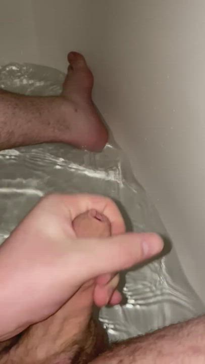 [OC] 23 y/o cumshot in bathtub
