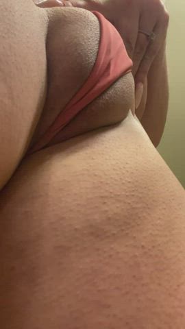 Love when my pussy bursts out like that