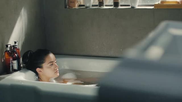 Tata Bathtub